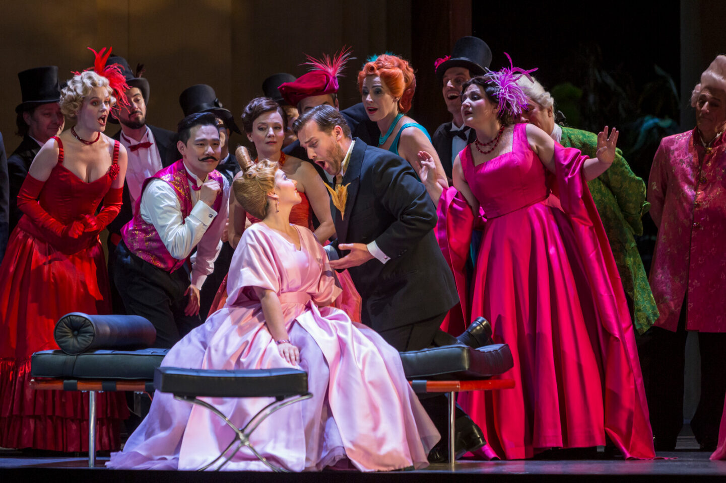 27591 Sebastien Mathe Opera national de Paris Manon 24 25 Sebastien Mathe OnP 12 1600px