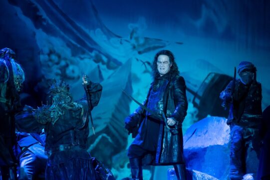 https___www.staatsoper-berlin.de_downloads-b_de_media_49100_bd0826ab79a59f19399357d7977596d8__JTI2606