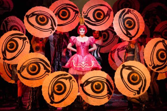 erin-morley-dans-les-contes-d-hoffmann-de-jacques-offenbach-photo-marty-sohl-metropolitan-opera-1727978655