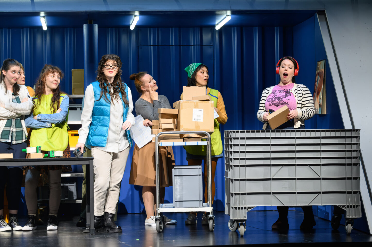 024 Katie Coventry Magdalena Hinterdobler und Oberstimmenchor Der fliegende Hollander ©SLT Tobias Witzgall LT1 3051