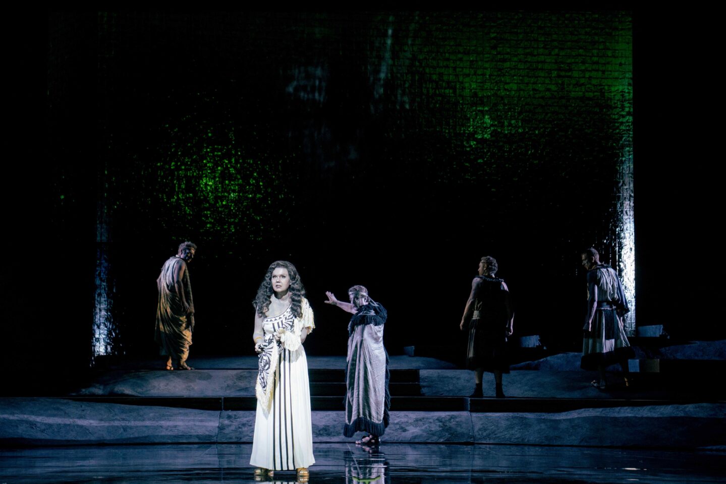 Aida au Grimaldi Forum de Monaco : un péplum inspiré du cinéma de Cecil B. DeMille et deux stars de l’art lyrique au sommet de leur art. 5 Aida ©OMC Marco Borrelli 22