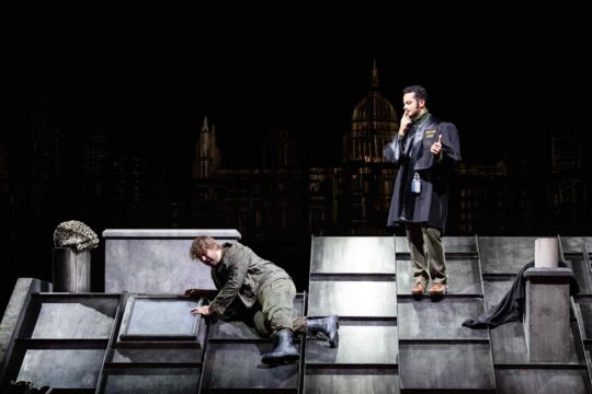 Die_englische_Katze_A.Rabot_B.Khouri_c_G.Schied - Copie