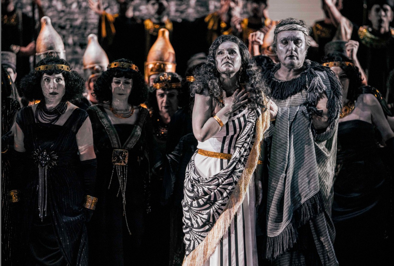 Aida au Grimaldi Forum de Monaco : un péplum inspiré du cinéma de Cecil B. DeMille et deux stars de l’art lyrique au sommet de leur art. 4 ©OMC Marco Borrelli 1