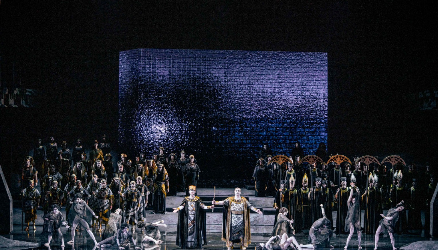 Aida au Grimaldi Forum de Monaco : un péplum inspiré du cinéma de Cecil B. DeMille et deux stars de l’art lyrique au sommet de leur art. 1 ©OMC Marco Borrelli 3