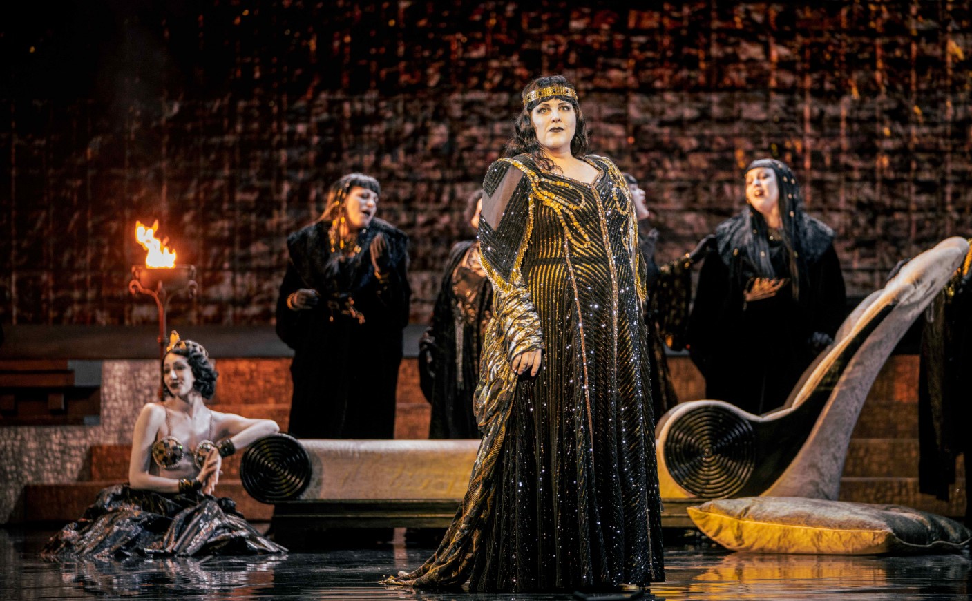 Aida au Grimaldi Forum de Monaco : un péplum inspiré du cinéma de Cecil B. DeMille et deux stars de l’art lyrique au sommet de leur art. 8 ©OMC Marco Borrelli mnl