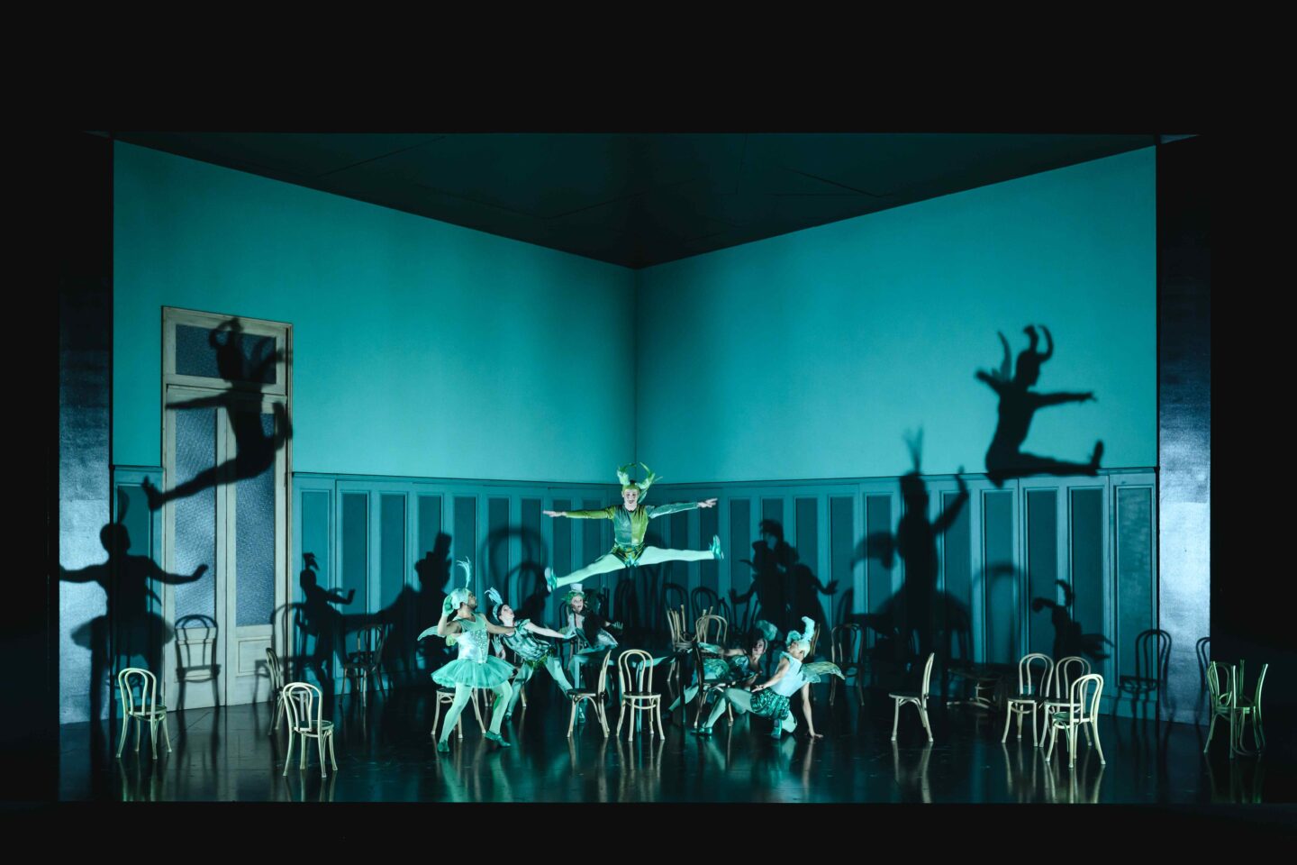 OPÉRA de LYON : LES CONTES D’HOFFMANN de Jacques OFFENBACH : Quand faire le tri du bon grain s’impose 9 2025 contes Hoffmann GcPaul Bourdrel HD 001