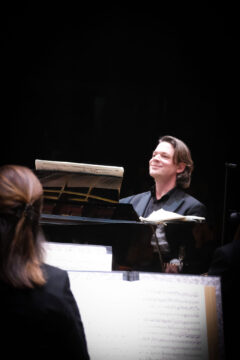 251130 OPMC Concert 4 pianos_DavidFray_credit Emma Dantec OPMC communication-12