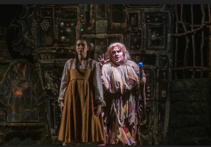 Hansel et Gretel en matinée familiale au Théâtre munichois de la Gärtnerplatz 6 Capture decran 2025 12 24 182213