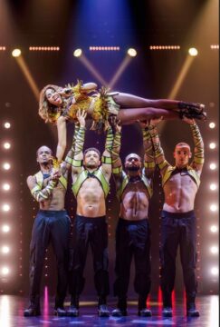 bodyguard-the-musical-foto02-Adam-Garcia-Sidonie-Smith (4)