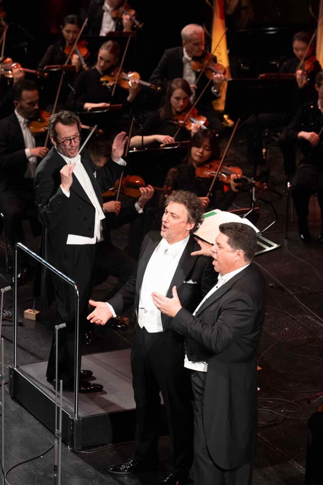 FESTSPIELHAUS BADEN-BADEN "Concert du Nouvel An" avec Jonas Kaufmann et Luca Salsi 2 20260110 Neujahrskonzert Kaufmann Salsi FSH cMichaelGregonowits 4 1