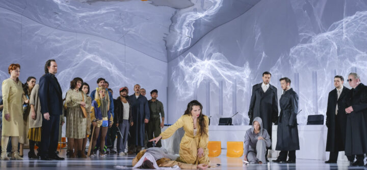 LeMiracleDHeliane-GP-8869HDpresse-web-1294x600