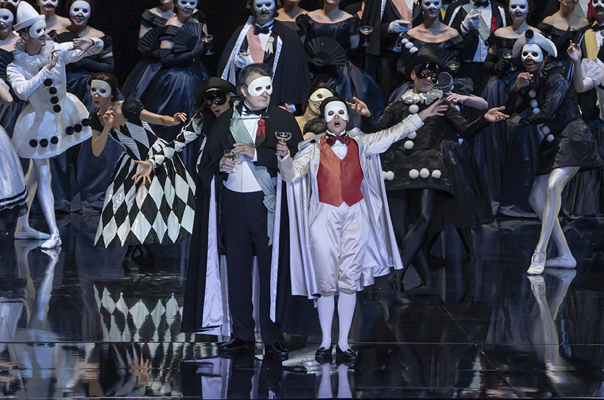 Opéra national de Paris Bastille – UN BALLO IN MASCHERA de Giuseppe VERDI : Quand Angela Meade succède avec honneur à Anna Netrebko 5 20260502 Un bal masque 066 Franck Ferville