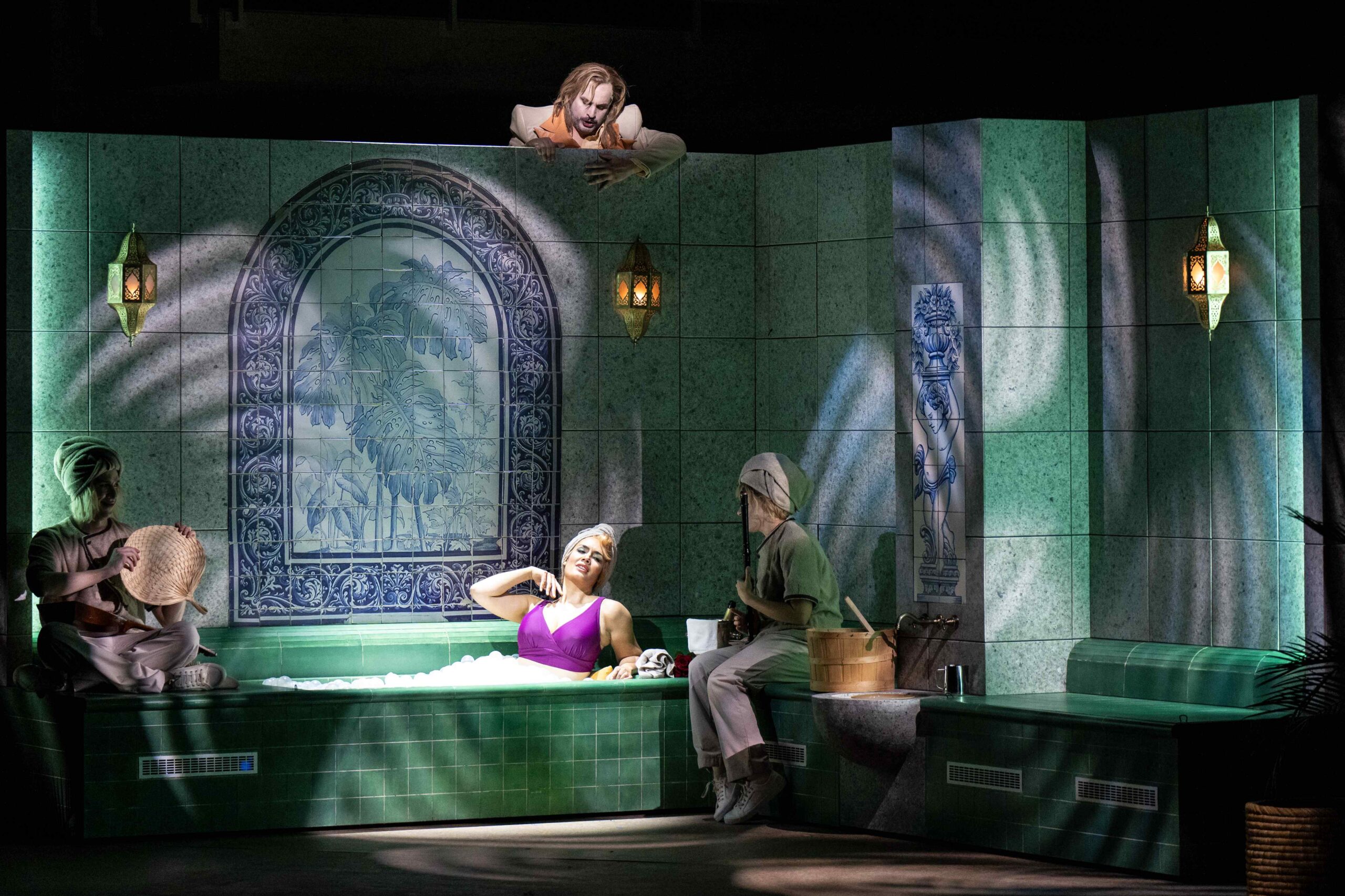 L’Italiana in Algeri au Bâtiment des Forces Motrices de Genève : un dramma giocoso résolument buffo ! 2 2026a040 litalienne a alger g 20260121 gtg carole parodi 8543 high scaled