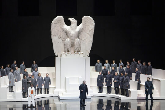 29611--Un-bal-masque-25-26---Franck-Ferville-OnP--25-