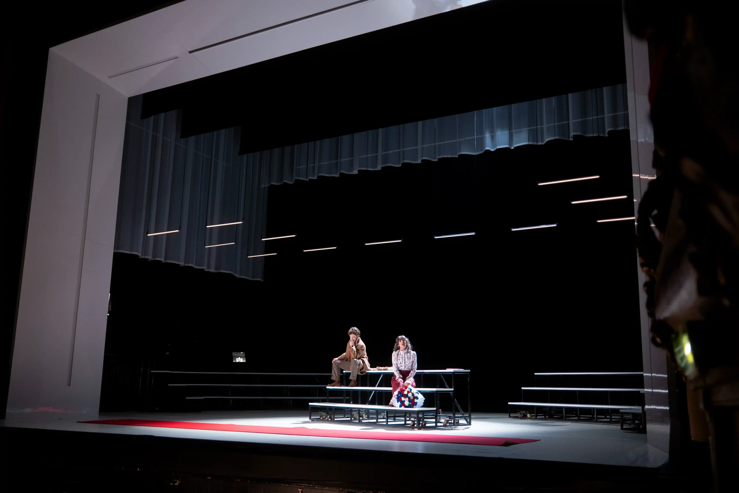 Opéra de Nice : La Clémence de Titus : les enjeux du pouvoir transcendés par la musique de Mozart 7 La Clemence de Titus Coline Dutilleul Annio et Faustine de Mones Servilia. Photo Julien Perrin scaled