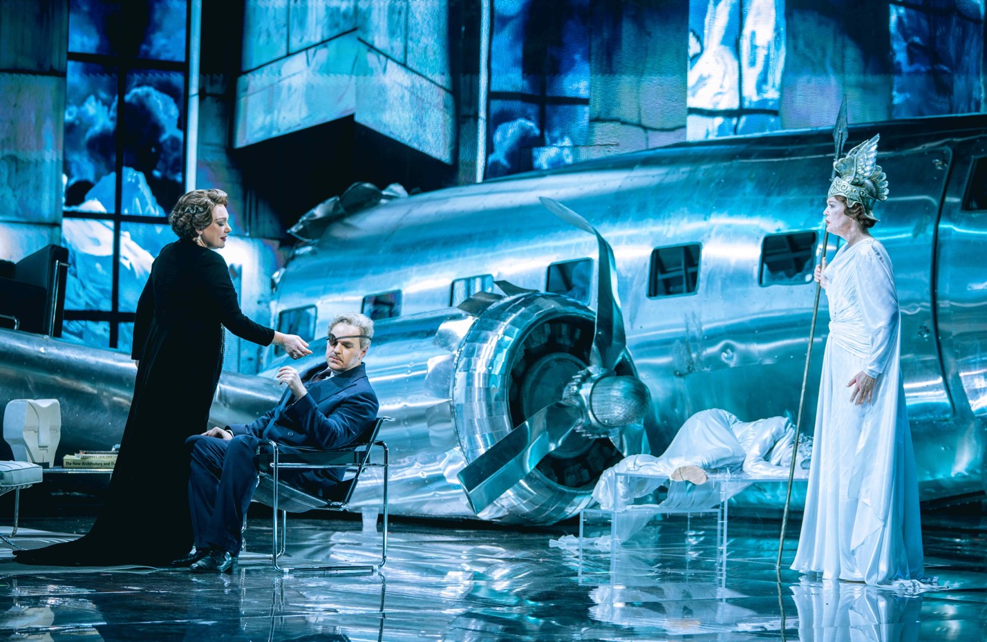 La Walkyrie à l’Opéra de Monte Carlo : une mise en scène spectaculaire et envoutante et une distribution de très grande qualité 14 La Walkyrie ©OMC Marco Borrelli 16