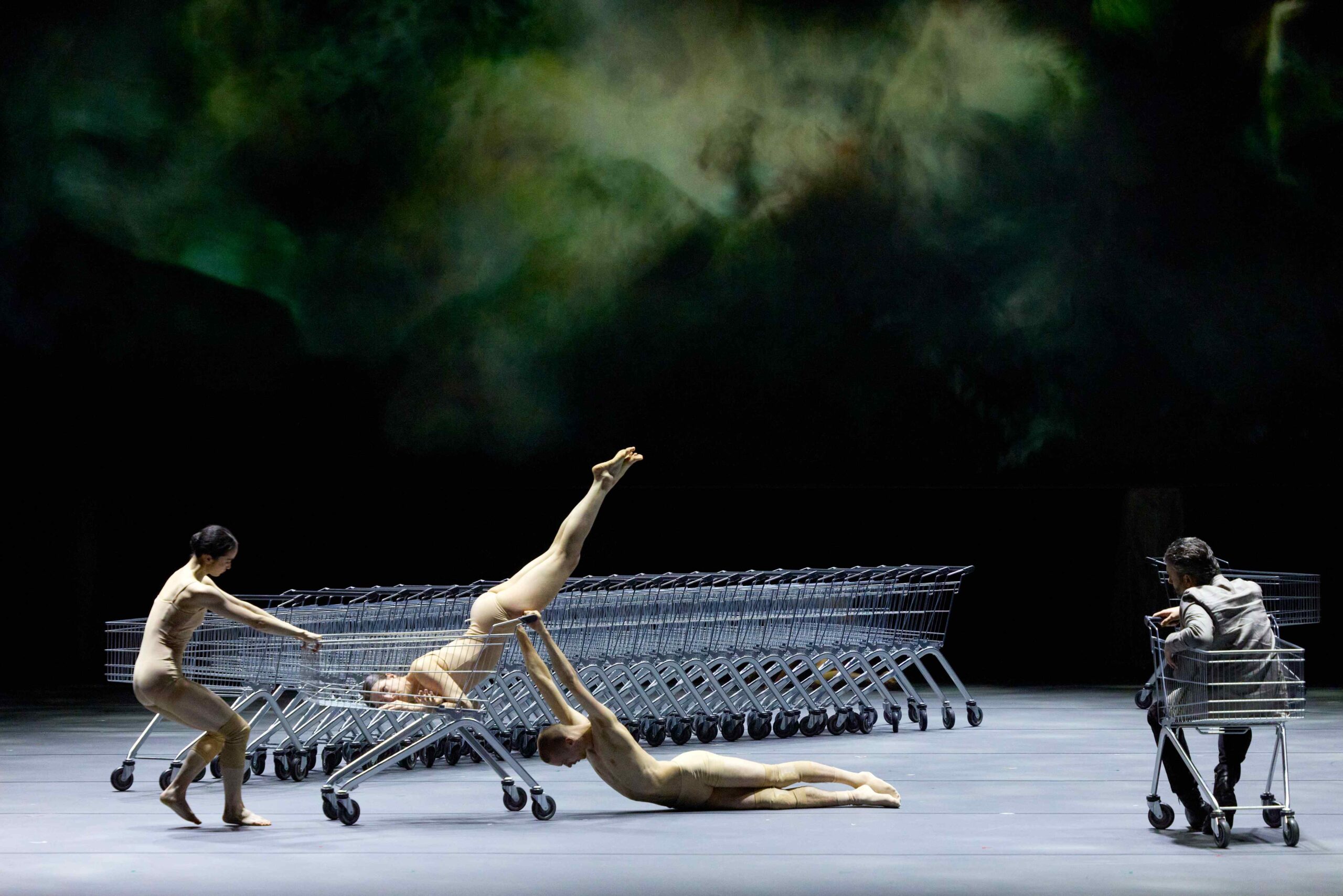 Castor et Pollux au Bâtiment des Forces Motrices de Genève ou la constellation du Chariot… de supermarché ! 2 2026A050 Castor Pollux GP 20260311 GTG Magali Dougados Q3A2633 scaled