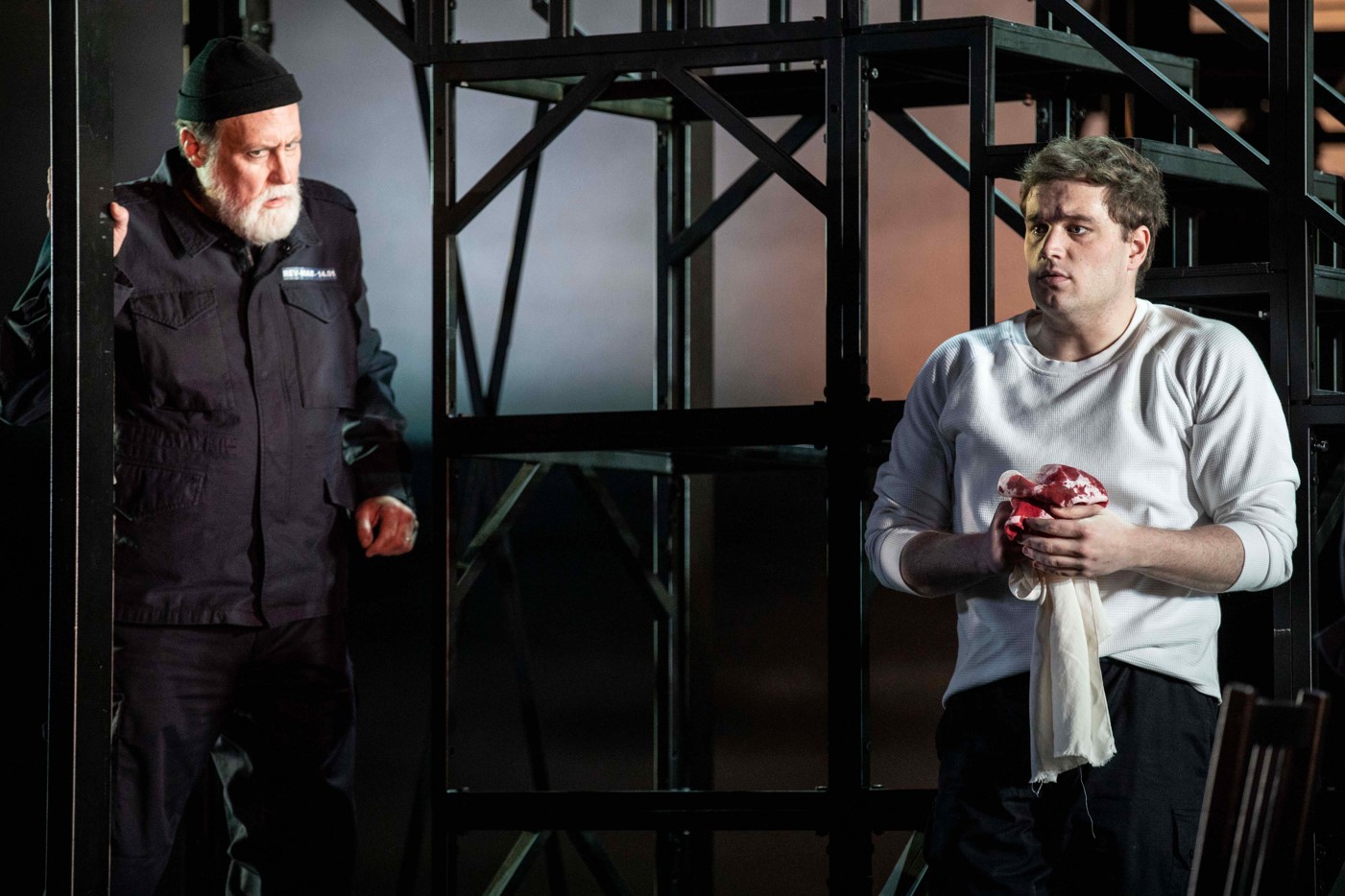 OPÉRA de LYON : BILLY BUDD de Benjamin BRITTEN : première lyonnaise optimale musicalement, frisant presque la perfection visuelle 4 BillyBud1PG┬®JeanLouisFernandez 050