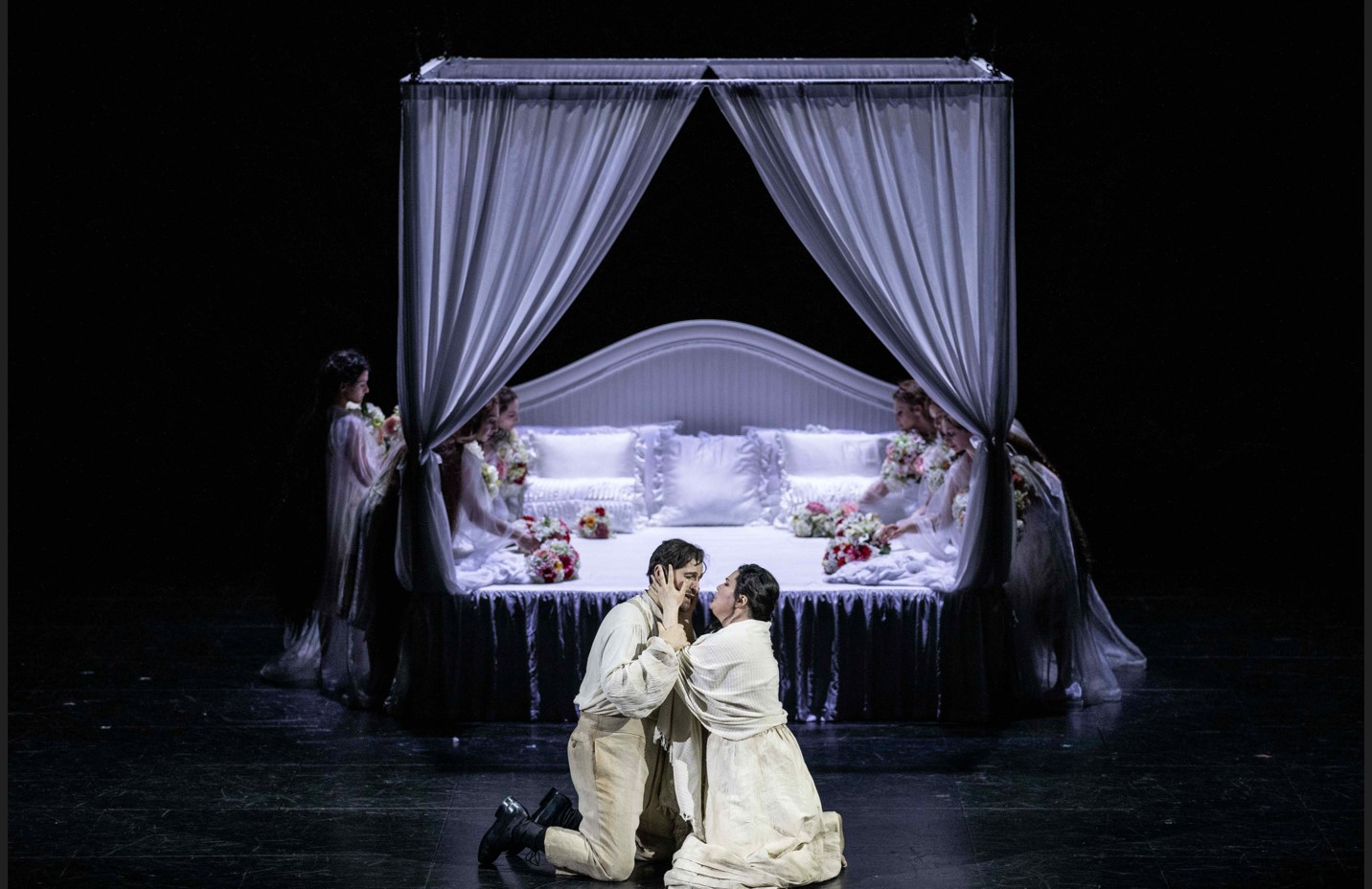 OPÉRA de LYON / MANON LESCAUT de Giacomo PUCCINI : un contexte général aussi maussade qu'incertain 4 ManonLescaut┬®JeanLouisFernandez 124 2