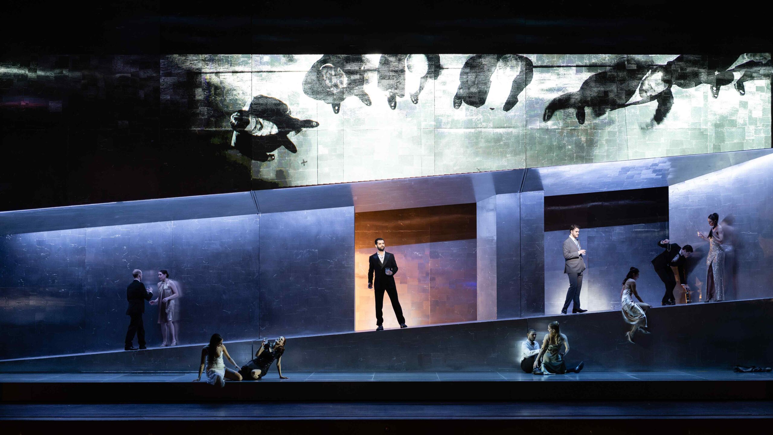 Prise de rôle éblouissante de Serena Saénz en Gilda dans le nouveau Rigoletto de l'Opéra de Munich 3 Rigoletto4 OHP 2026 B.Davronov G.Musliu c G.Schied 1 scaled