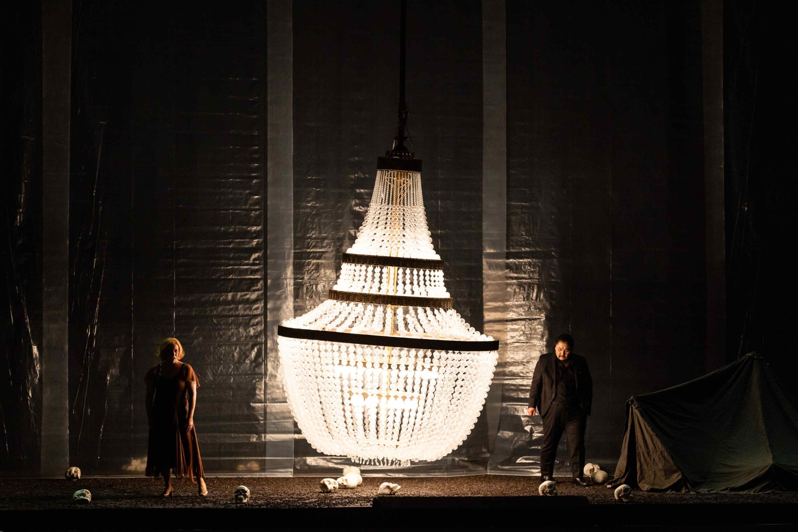 Amartuvshin Enkhbat et Saioa Hernández triomphent dans la reprise de Macbeth au Théâtre national de Munich 5 59 Macbeth 2026 S.Hernandez A.Enkhbat c G.Schied scaled