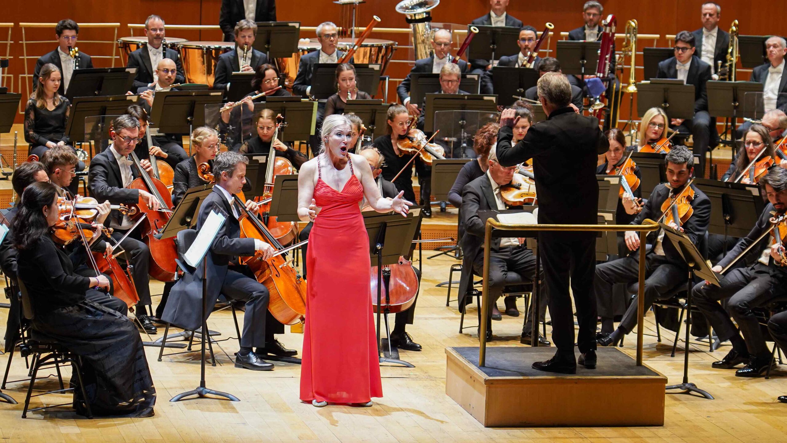 AUDITORIUM MAURICE RAVEL – ORCHESTRE NATIONAL DE LYON : STRAUSS / BRUCKNER : soirée inégale mais bien conclue 1 DSC01030 scaled