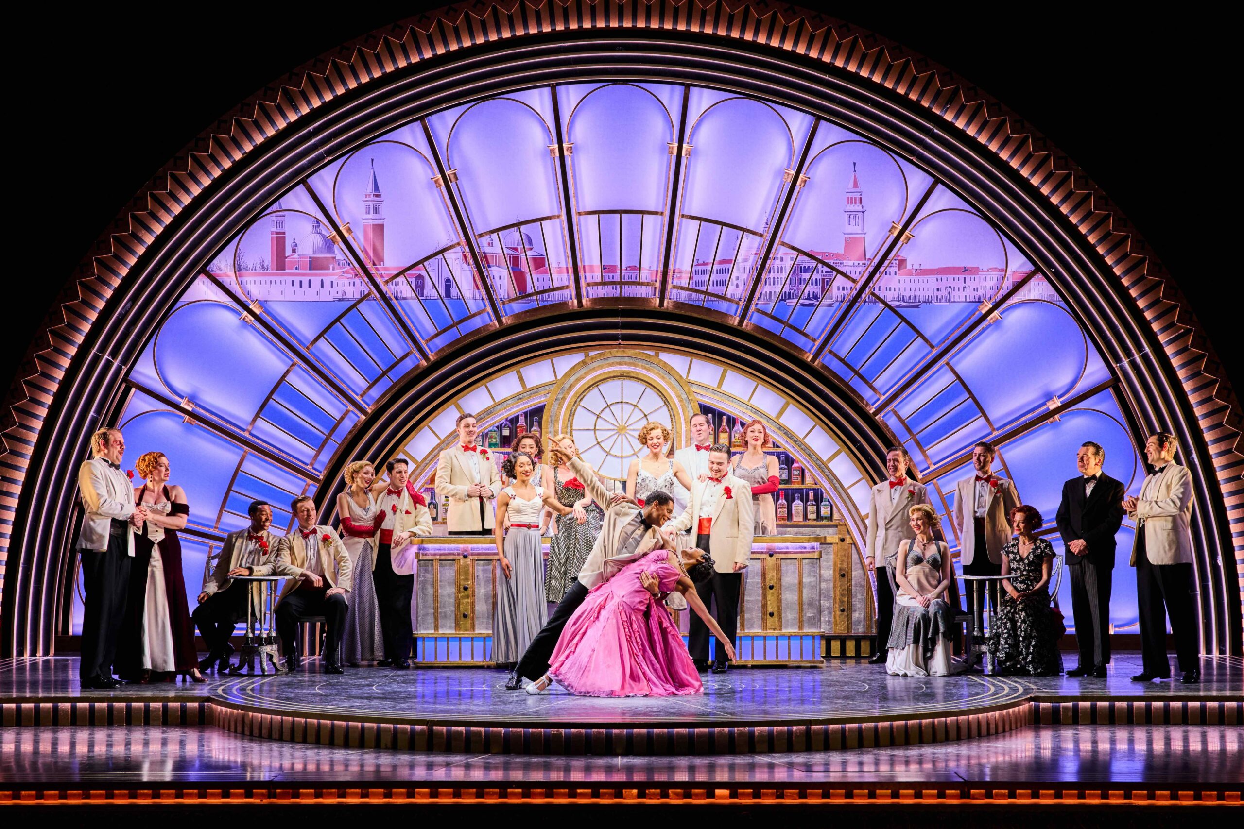 TOP HAT - Châtelet Top hat ou Tap dance? 2 Top Hat © Andrew Perry 13 scaled