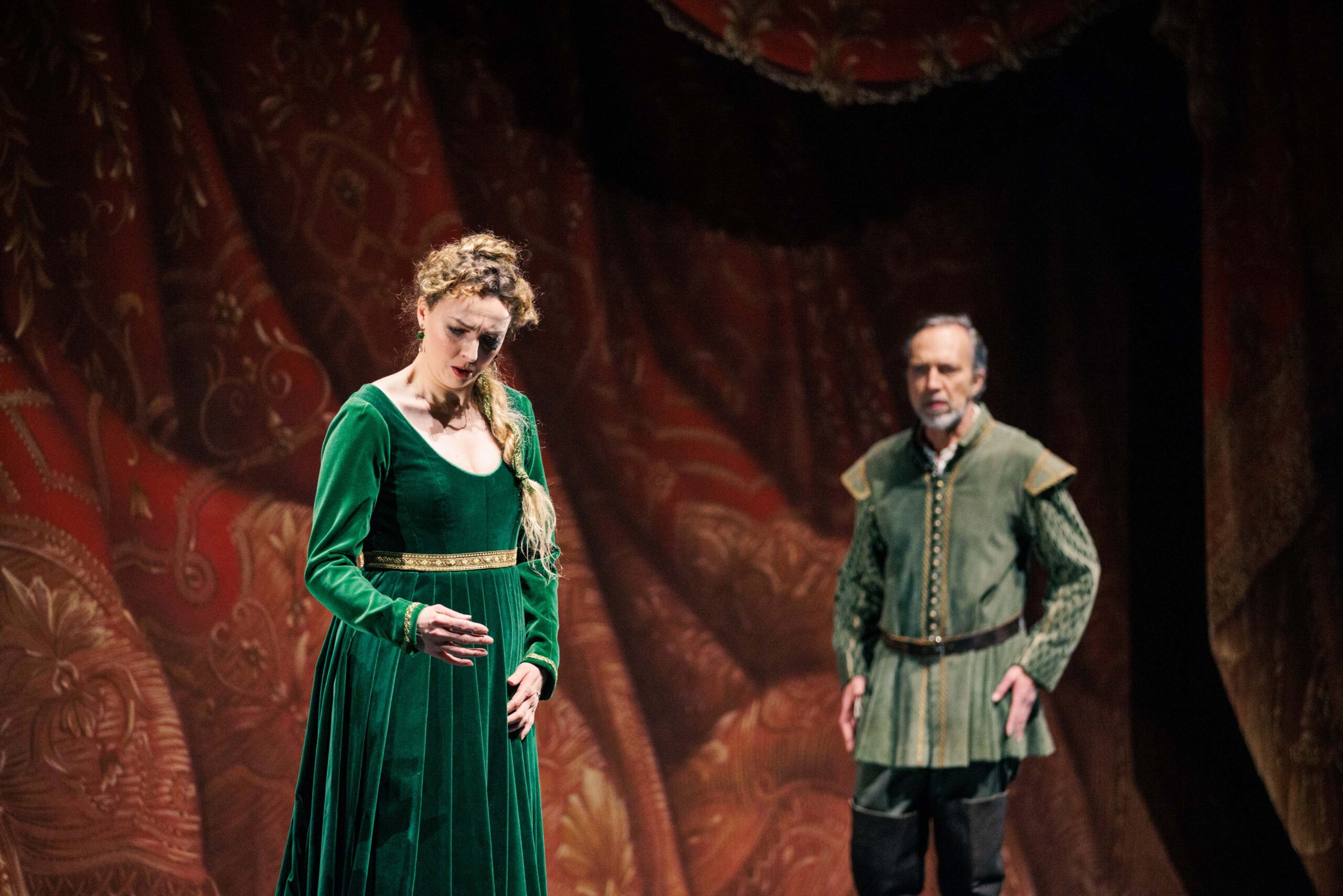 BADISCHE STAATSTHEATER KARLSRUHE : « LA STRANIERA » , opéra oublié et rarement joué de Bellini… 5 la straniera hp1 0132 69c3d555e4f732.45673893 scaled