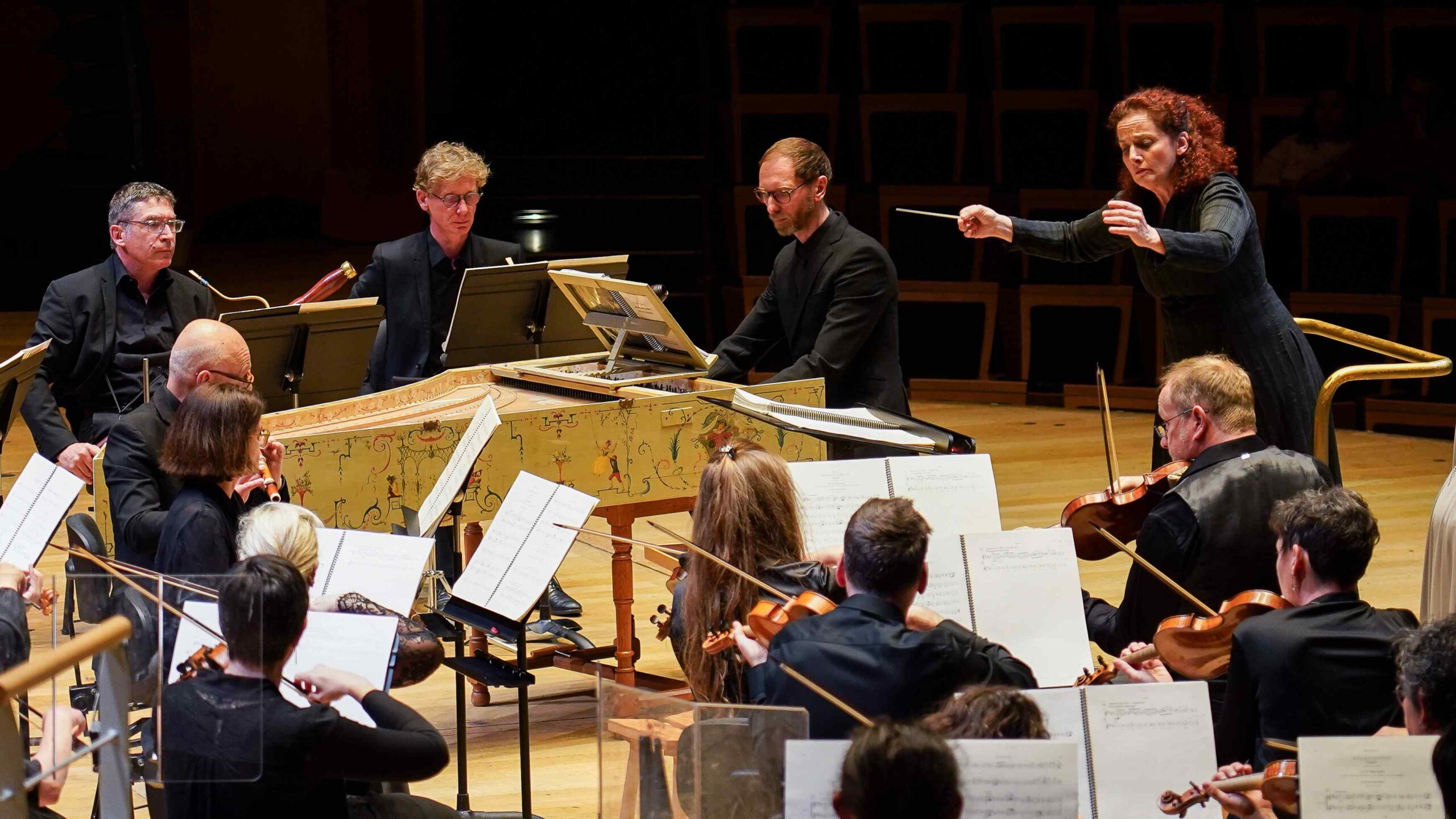 AUDITORIUM MAURICE RAVEL – Cycle Ensemble et Artiste Associés : SCYLLA & GLAUCUS de LECLAIR, en version semi-concertante : Où Emmanuelle Haïm parvient à créer un décor sonore constant 1 DSC04217 scaled