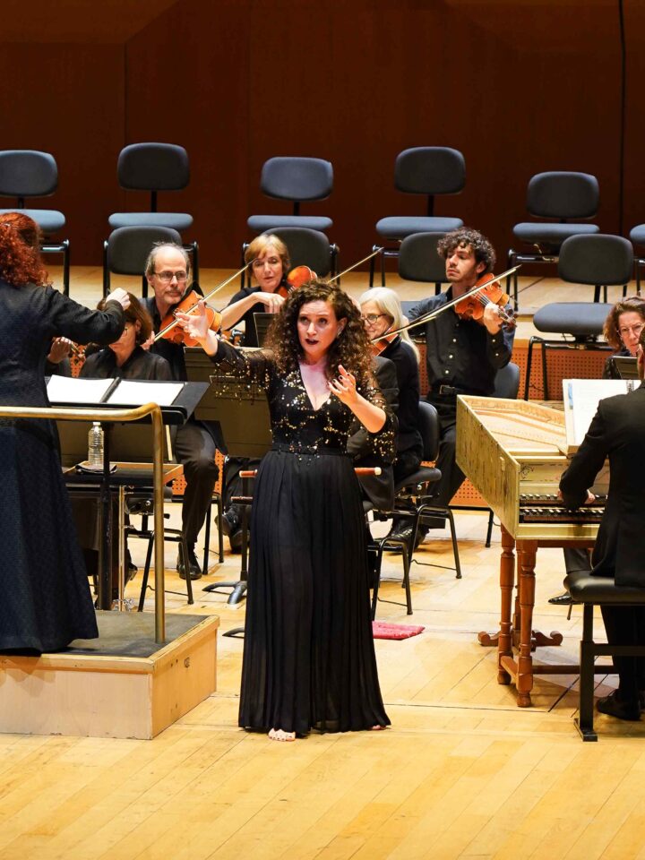 AUDITORIUM MAURICE RAVEL – Cycle Ensemble et Artiste Associés : SCYLLA & GLAUCUS de LECLAIR, en version semi-concertante : Où Emmanuelle Haïm parvient à créer un décor sonore constant 8 DSC04539