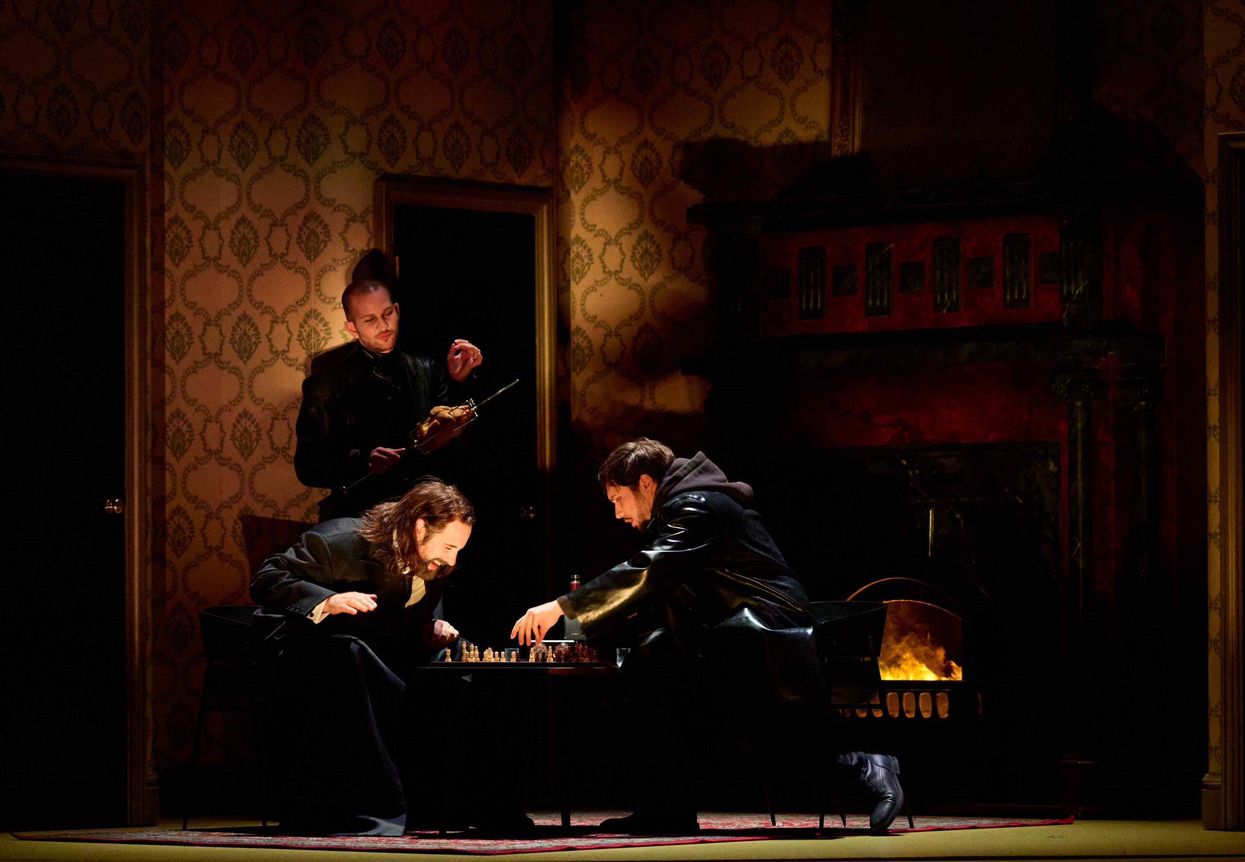 Donizetti, Lucie de Lammermoor, Opéra Comique, Paris : LUMINEUSE LUCIE ET OMBRES AU TABLEAU 3 ETIENNE DUPUIS© Herwig PRAMMER R1 5620 copie scaled