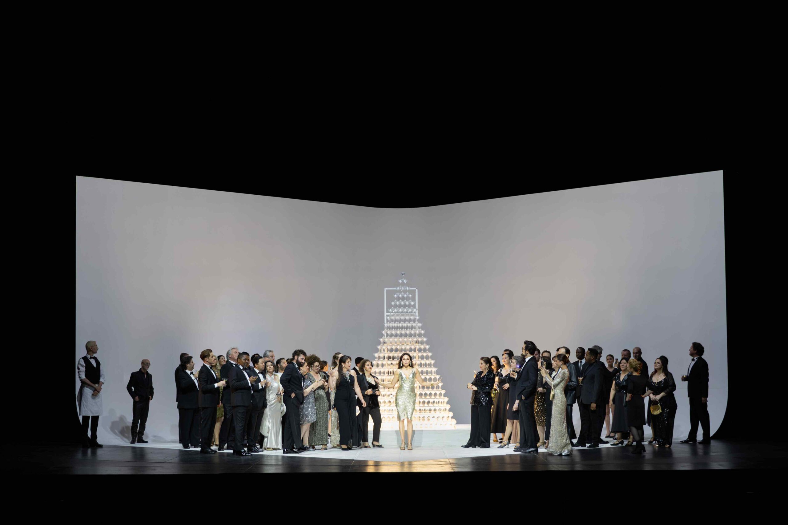 Verdi, La Traviata : Opéra de Paris - Opéra Bastille 1 02 choeurs scaled