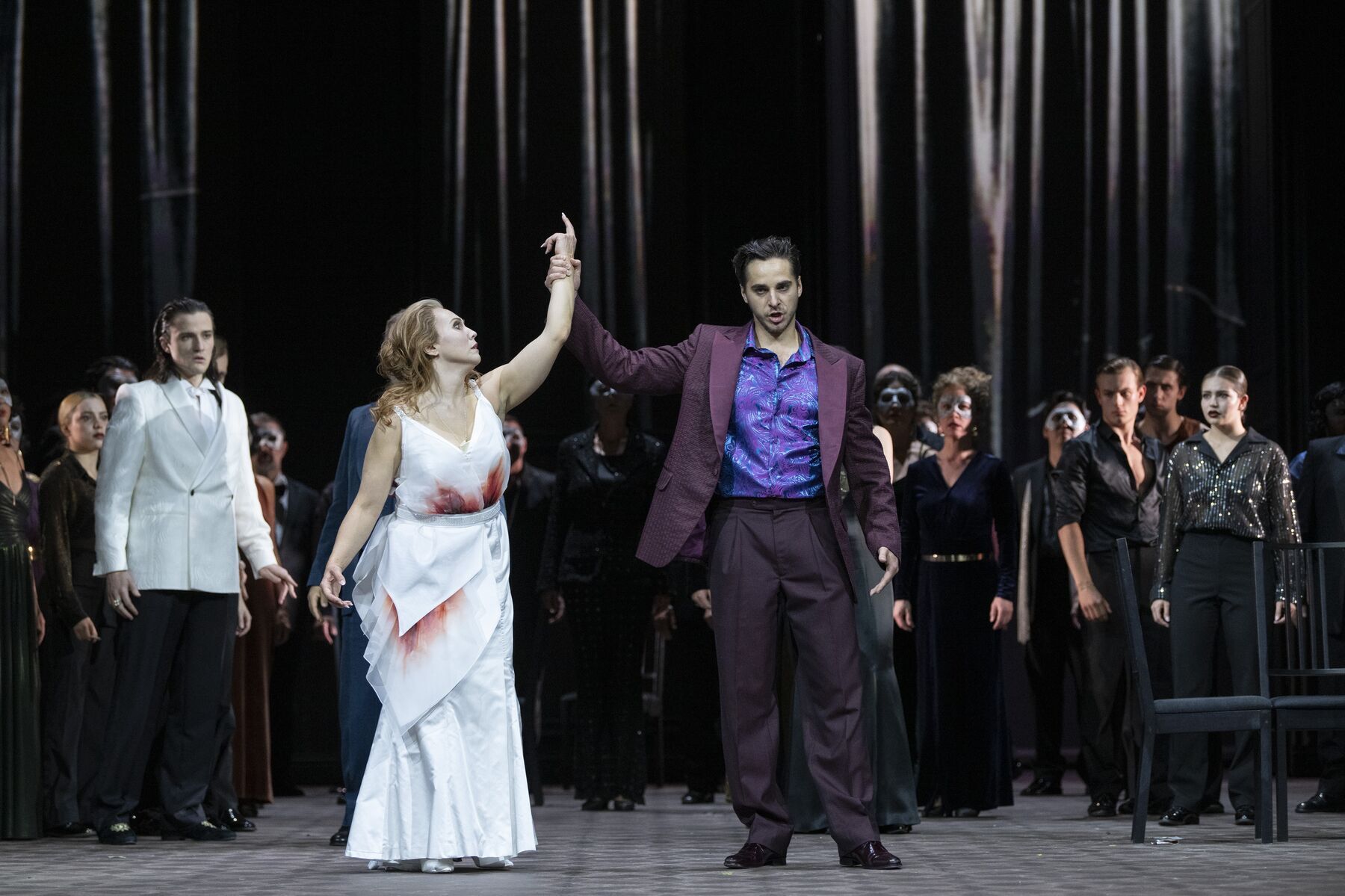 Jennifer O'Loughlin et Matteo Ivan Rašić triomphent dans la nouvelle Traviata du Gärtnerplatztheater 4 10
