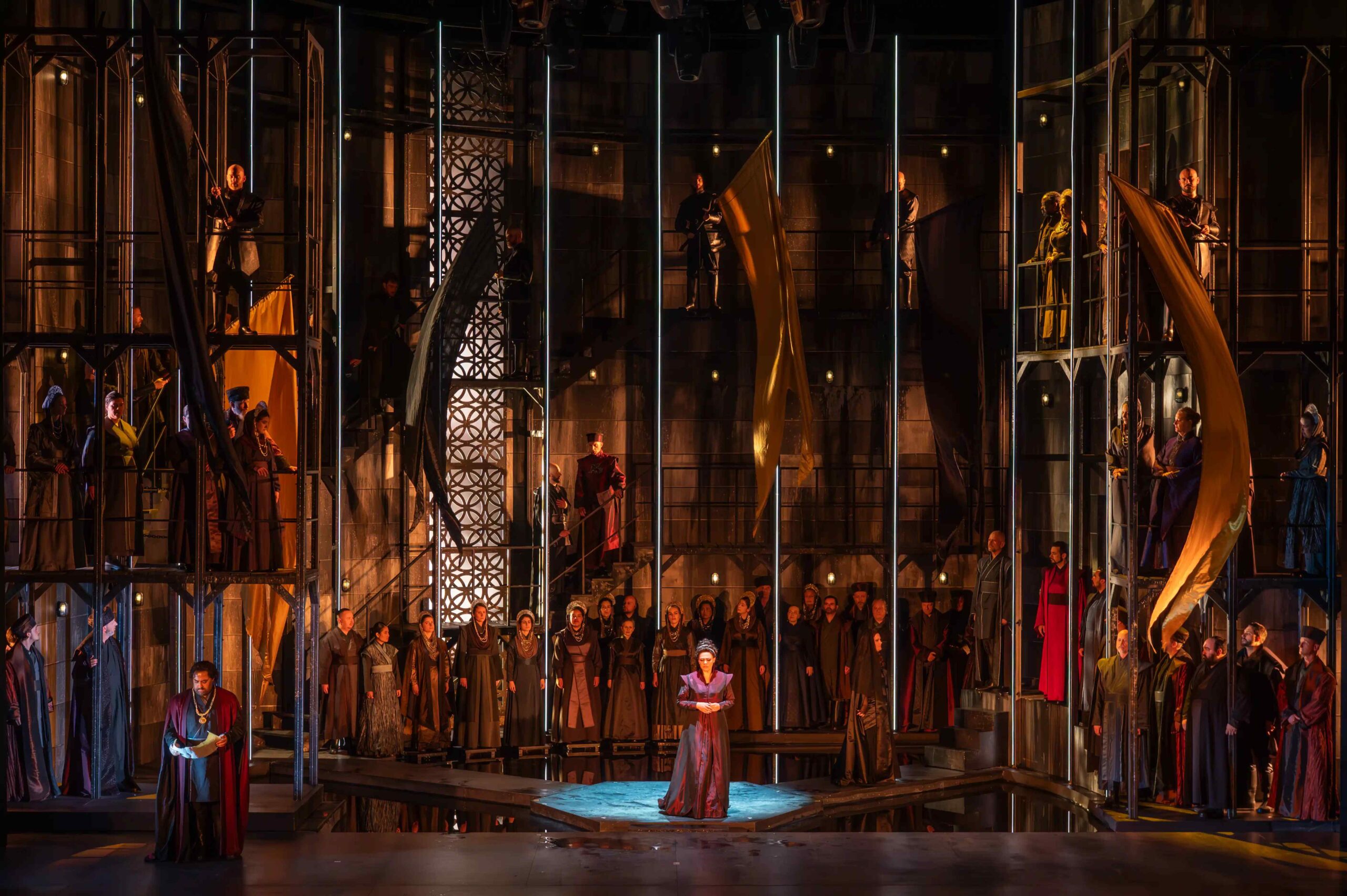 Giuseppe Verdi, Otello, Opéra Royal de Wallonie 1 2 ENSEMBLE B Ensemble © J. Berger ORW Liege 3 scaled