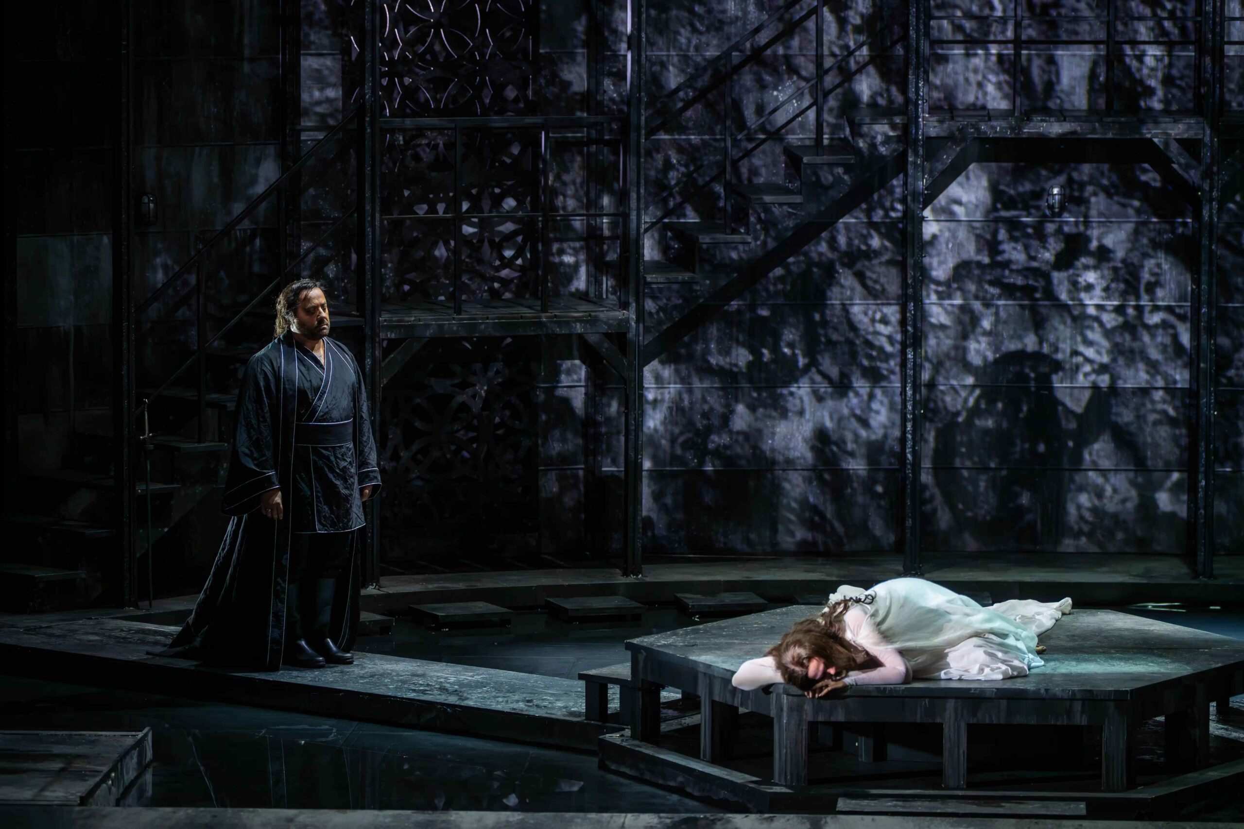 Giuseppe Verdi, Otello, Opéra Royal de Wallonie 7 8 OTELLO B L. GANCI M.T. LEVA © J. Berger ORW Liege scaled