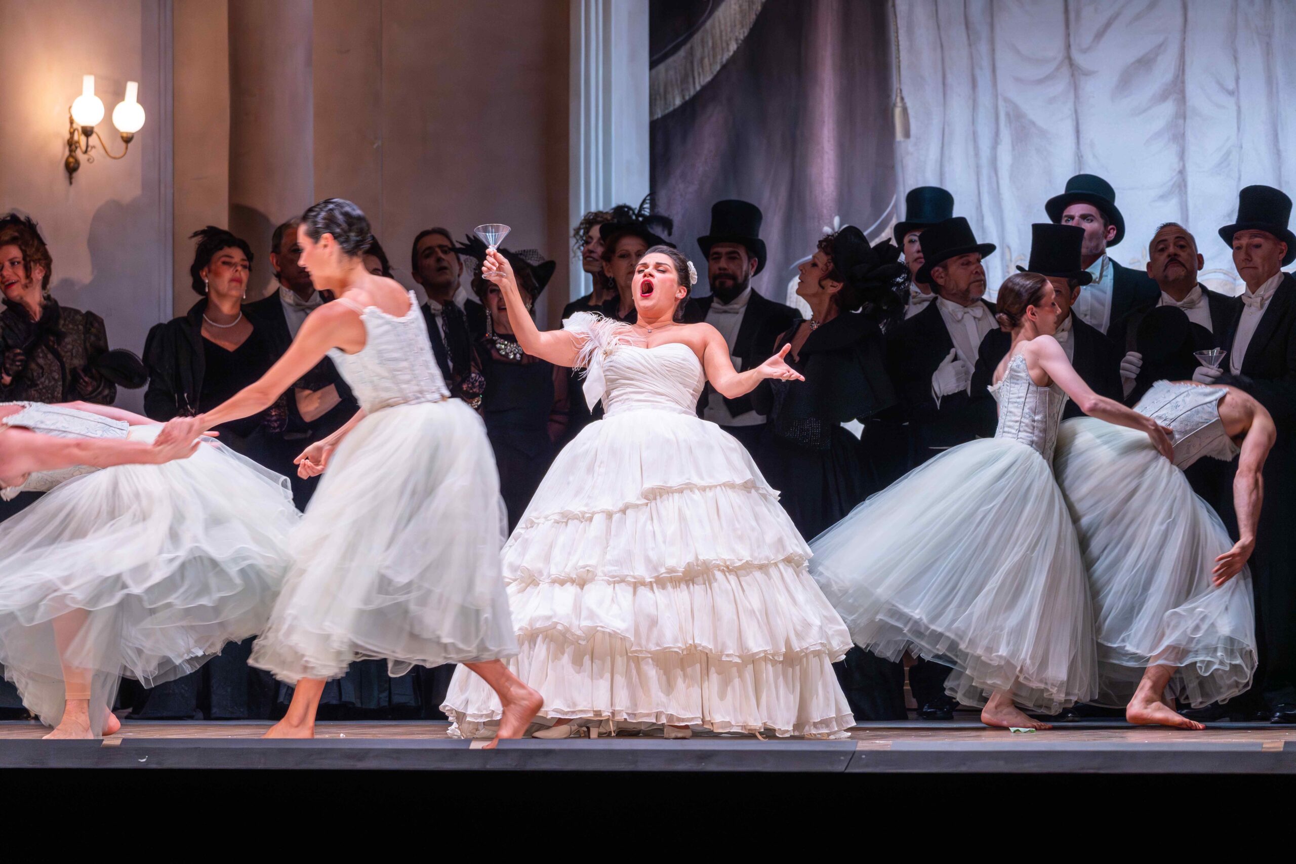 La Traviata à l’Opéra de Nice : Une Violetta en état de grâce : Kathryn Lewek et un chef exceptionnel : Andrea Sanguineti 6 DSC00315 scaled