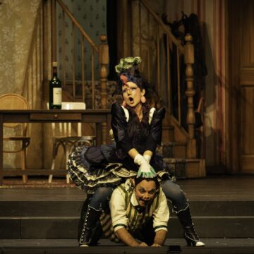Marie Oppert (Gabrielle) et Jérémy Lopez (Frick) - La Vie parisienne - Théâtre du Châtelet (c)Thomas Amouroux (3)