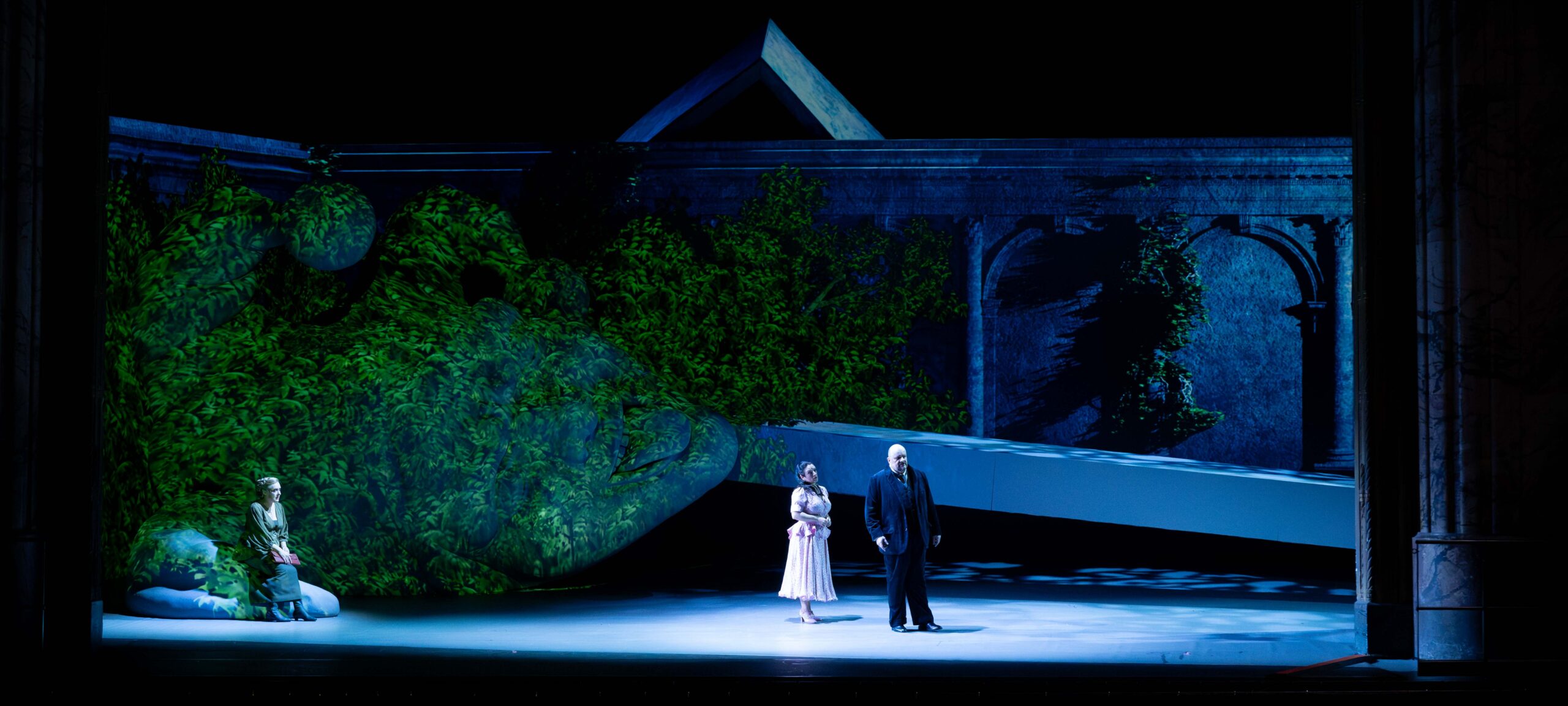 OPERA DE MARSEILLE EN GILDA ET EN DUC DE MANTOUE, RUTH INIESTA ET JOHN OSBORN CASSENT LA BARAQUE DANS RIGOLETTO ! 1 NIK 4229 lowres c Camille Rovera scaled