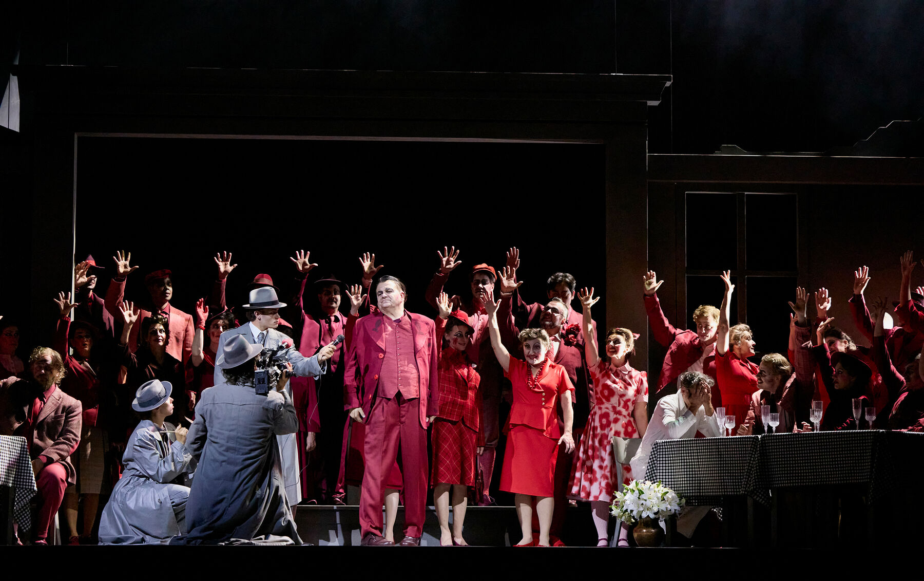 La Visite de la vieille dame de Gottfried von Einem au Gärtnerplatztheater : une fresque lyrique saisissante sur l'auto-justice 2 DER BESUCH DER ALTEN DAME c Markus Tordik 20