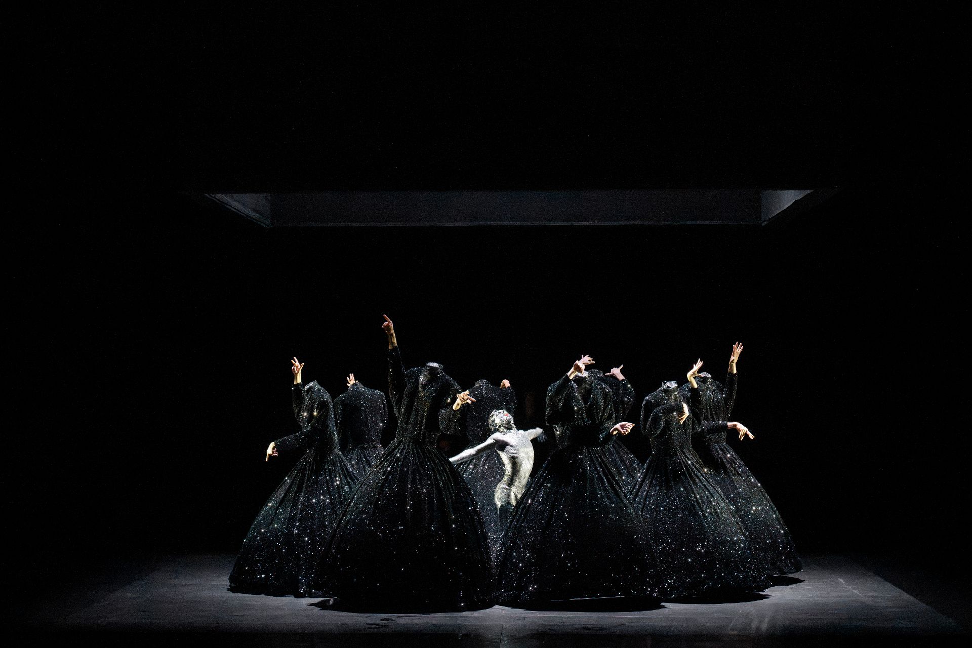 Festival d'Aix-en-Provence : La Femme sans ombre de Richard Strauss, un sommet de l'art lyrique dans une production en tous points exceptionnelle 1 Die Frau ohne Schatten Festival dAix en Provence 2026 © Monika Rittershaus6