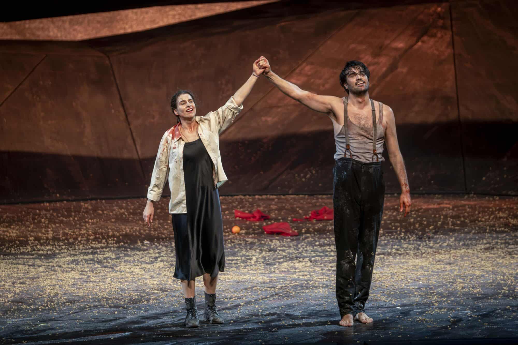 schlussapplaus premiere carmen 2026 c sf marco borrelli 01 2000x1334 1
