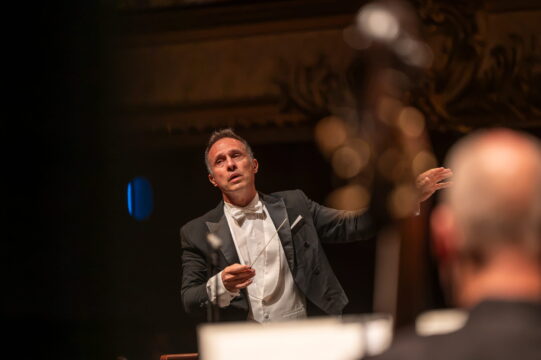 1 MAESTRO BISANTI Concert Ouverture 26-27-300DPI - (c) J Berger_ORW-Liège2026-0003