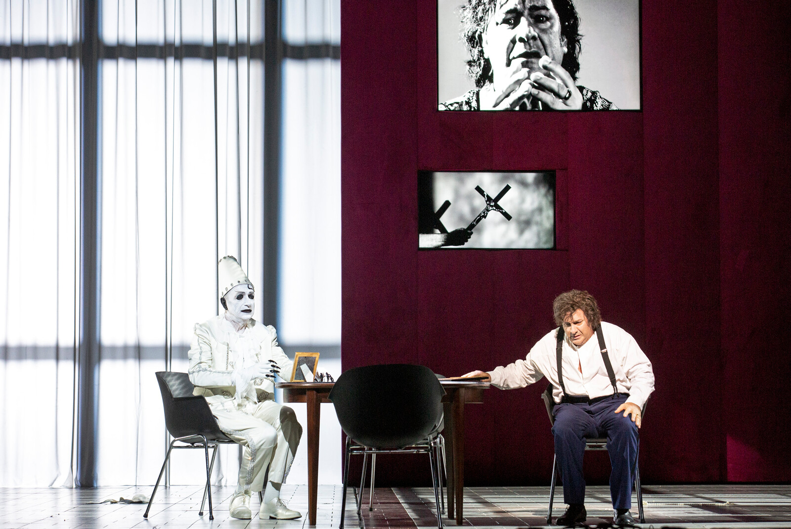 Thomas : Hamlet, Opéra national de Paris – Bastille 5 31348 Bernd Uhlig Opera national de Paris Hamlet 26 27 Bernd Uhlig 10