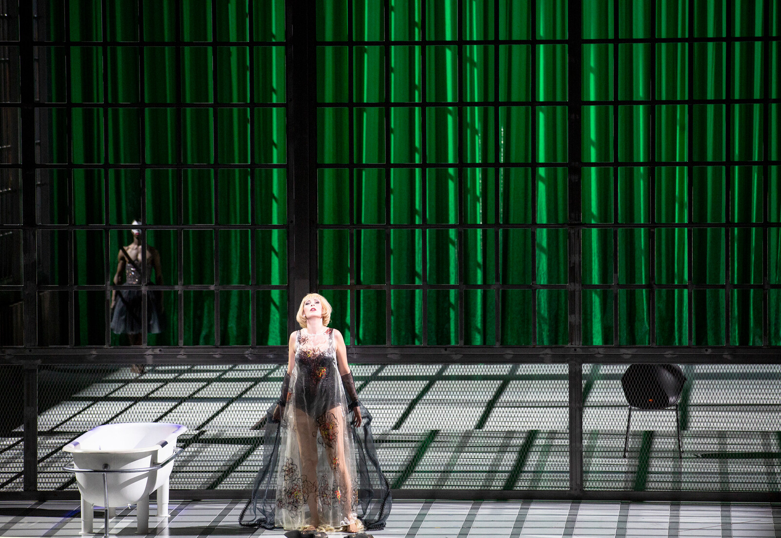 Thomas : Hamlet, Opéra national de Paris – Bastille 7 31352 Bernd Uhlig Opera national de Paris Hamlet 26 27 Bernd Uhlig 15