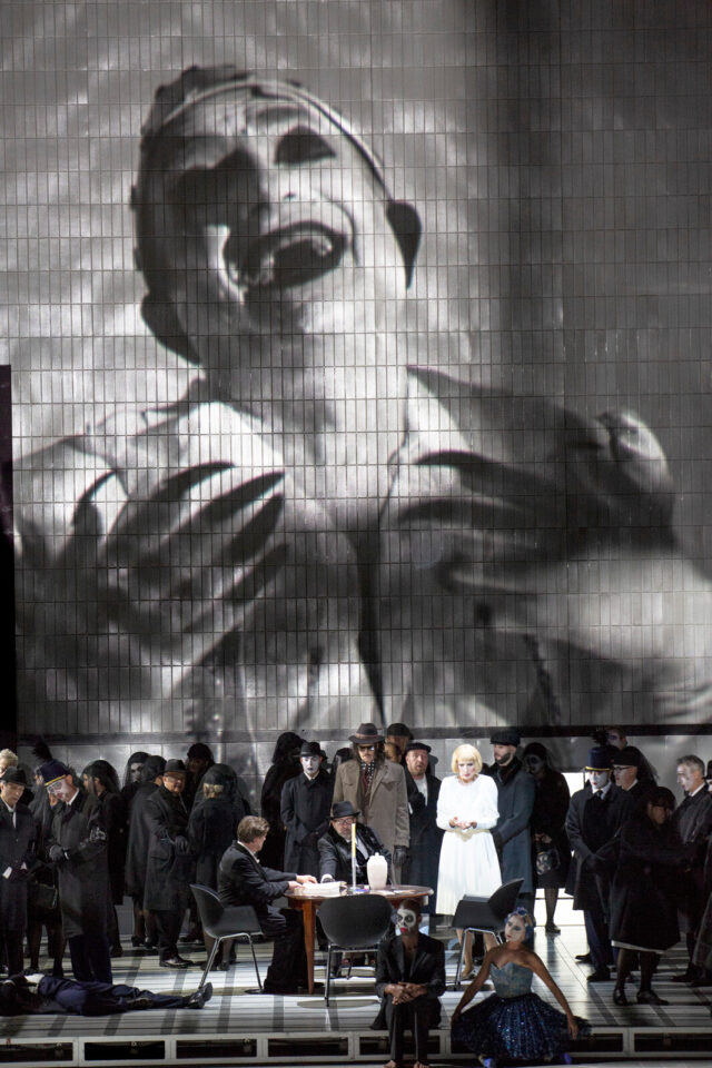 Thomas : Hamlet, Opéra national de Paris – Bastille 1 31355 Bernd Uhlig Opera national de Paris Hamlet 26 27 Bernd Uhlig 19 1600px