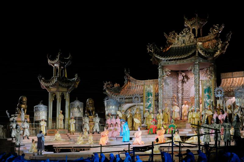 Turandot : Dans la Cité interdite, Puccini prend possession des Arènes de Vérone 1 Turandot EnneviFoto 030926 FNT56965
