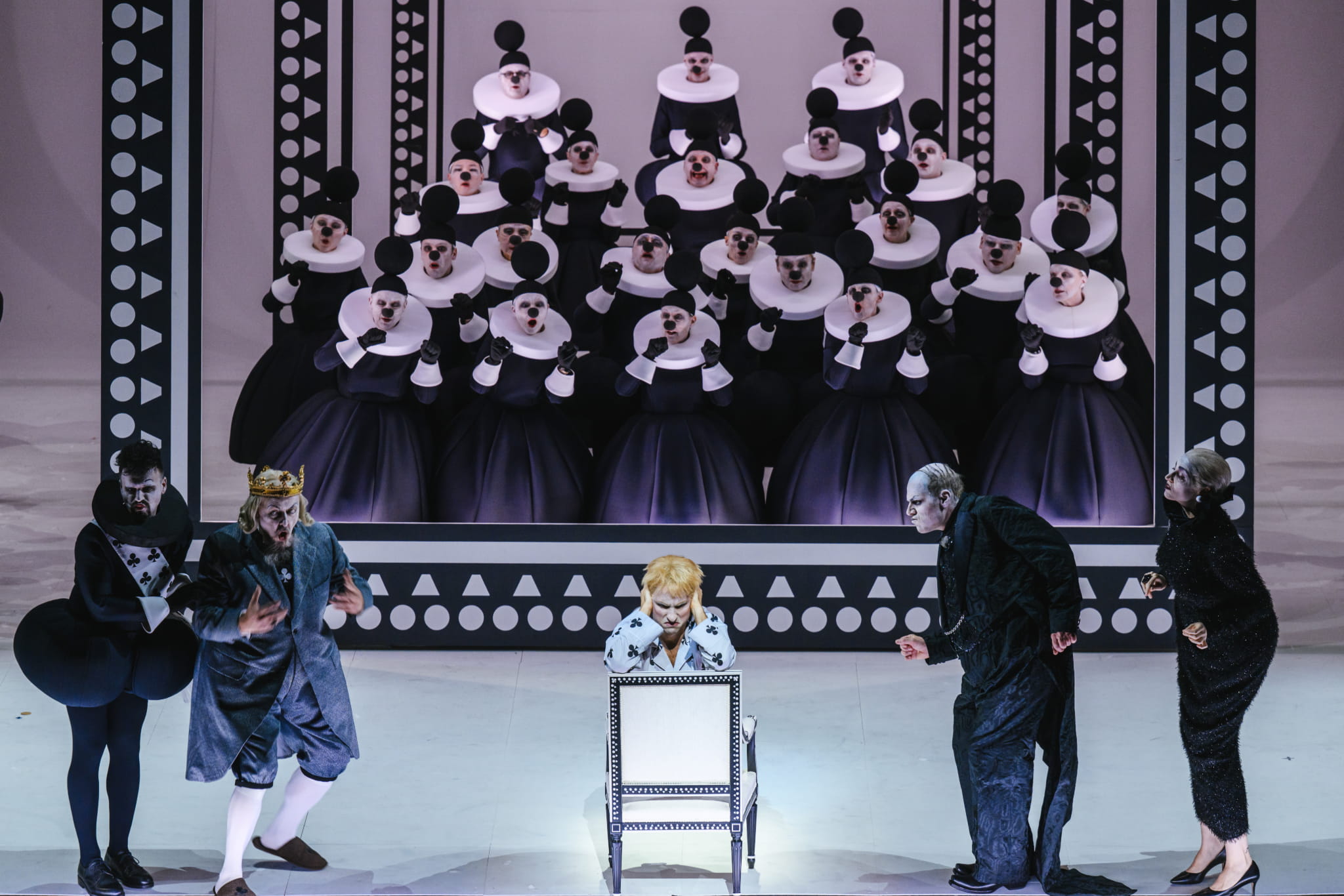 Opéra de Lyon – L’Amour des trois oranges de Sergueï Prokofiev : Un vivifiant regain de créativité, méritant une Palme d'Or ! 1 2026 lamourdes3oranges GcPaul Bourdrel MD 024