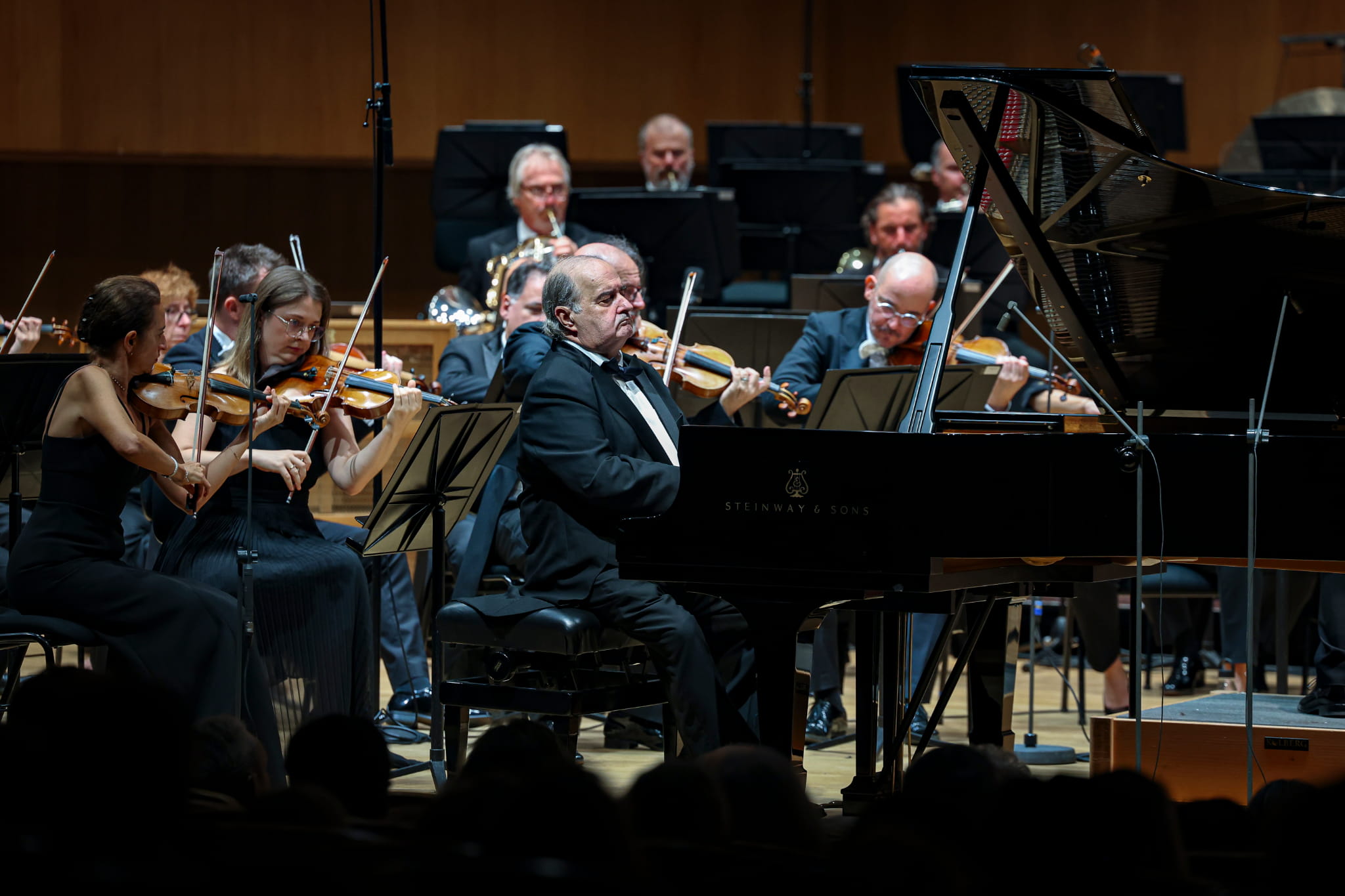 Monaco : Un dimanche de compositeurs russes. 1 261011 K. Solomnishvili J.L. Prats credit Stepha optimized 261012201859 FileVert