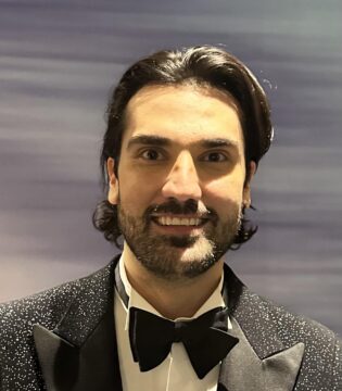 Jonathan_tetelman_tenor_portrait