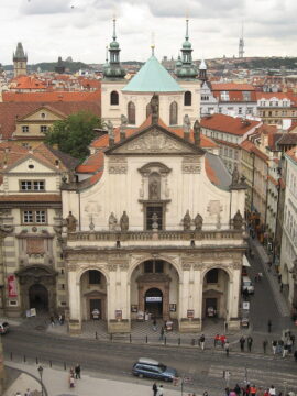 Kostel_Svateho_Salvatora_na_Krizovnickem_namesti
